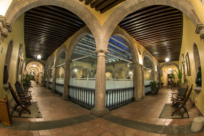 Imagen de los interiores del Boutique Los Juaninos. Foto 8