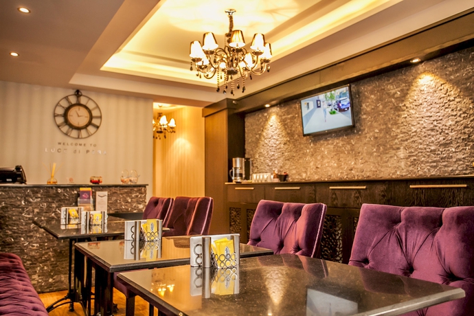 Imagen del bar/restaurante del Boutique Lucis Est In Pera. Foto 8