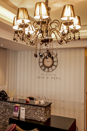 Imagen de los interiores del Boutique Lucis Est In Pera. Foto 16