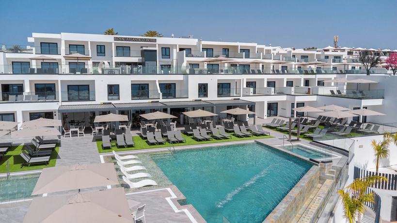 Imagen de la piscina del Boutique Luxury Hotel Royal Atl&aacute;ntico. Foto 7