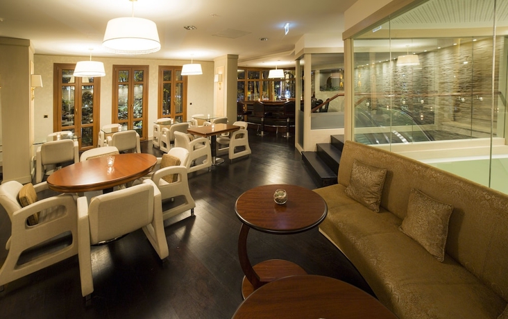 Imagen de los interiores del Boutique Mega Residence Hotel. Foto 16