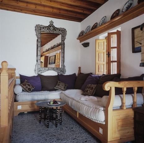 Imagen de los interiores del Boutique Melenos Art Boutique. Foto 10