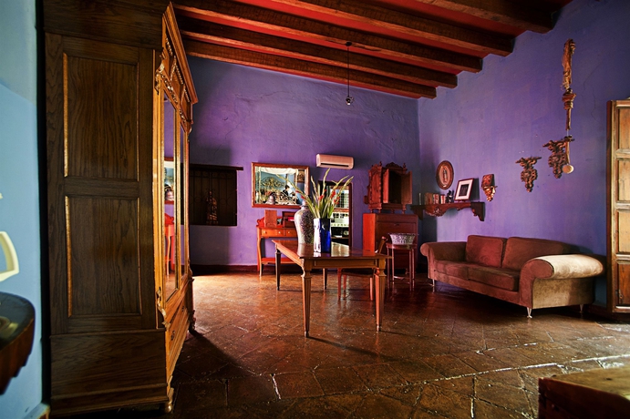 Imagen de los interiores del Boutique Mes&oacute;n Sacrist&iacute;a De La Compa&ntilde;&iacute;a. Foto 11