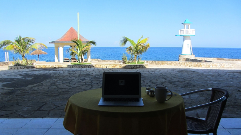 Imagen de los exteriores del Boutique Negril Escape Resort and Spa. Foto 12