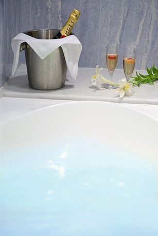 Imagen de la habitación del Boutique Nissaki Hotel. Foto 16