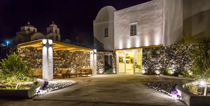 Imagen de los interiores del Boutique Oia Suites. Foto 13