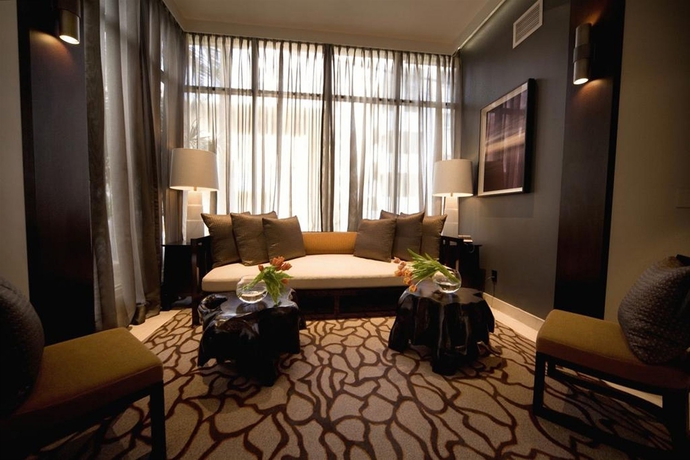 Imagen de los interiores del Boutique Renew. Foto 15