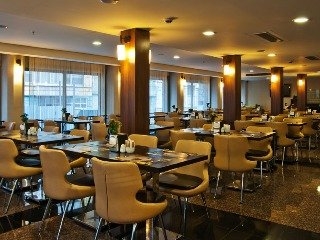 Imagen del bar/restaurante del Boutique Riva Boutique, Estambul. Foto 4