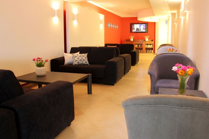 Imagen de los interiores del Boutique Roxon Sea Sand Bat Yam. Foto 15