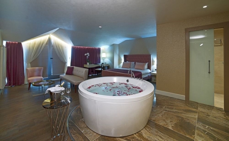 Imagen de la habitación del Boutique Taba Luxury Suites. Foto 2