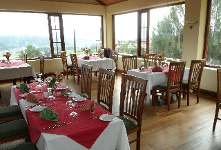 Imagen del bar/restaurante del Boutique Tea Bush Hotel - Nuwara Eliya. Foto 15