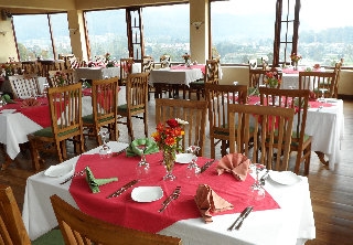 Imagen del bar/restaurante del Boutique Tea Bush Hotel - Nuwara Eliya. Foto 16