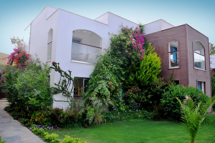 Imagen de los exteriores del Boutique The Luvi Hotel – All Inclusive. Foto 11