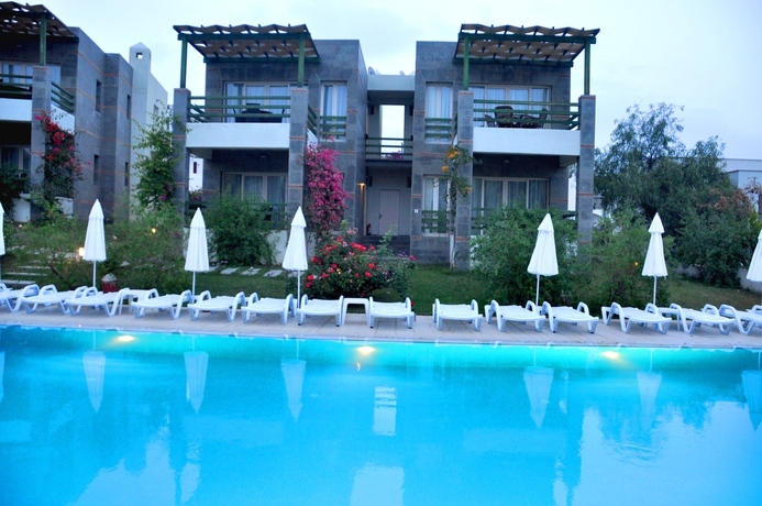 Imagen de la piscina del Boutique The Luvi Hotel – All Inclusive. Foto 16