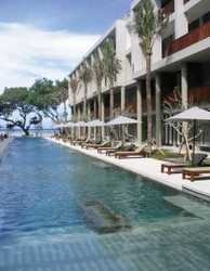 Imagen de la piscina del Boutique The Oasis Beach. Foto 10