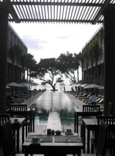 Imagen de la piscina del Boutique The Oasis Beach. Foto 13