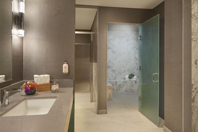 Imagen de la piscina del Boutique The Soho Hotel and Residences. Foto 19