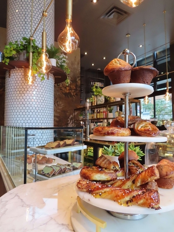 Imagen del bar/restaurante del Boutique The Soho Hotel and Residences. Foto 3