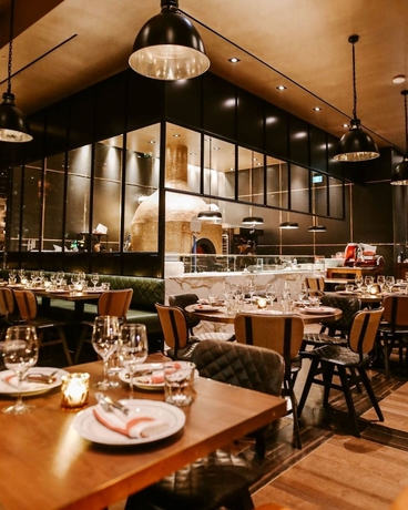 Imagen del bar/restaurante del Boutique The Soho Hotel and Residences. Foto 5