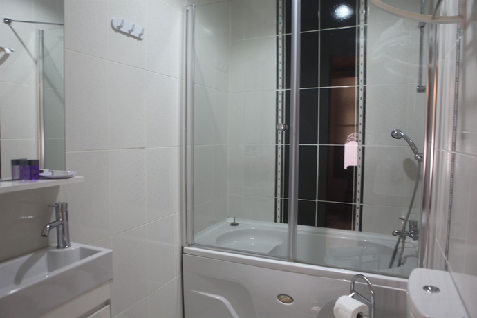 Imagen de la habitación del Boutique Tom Square Hotel. Foto 5