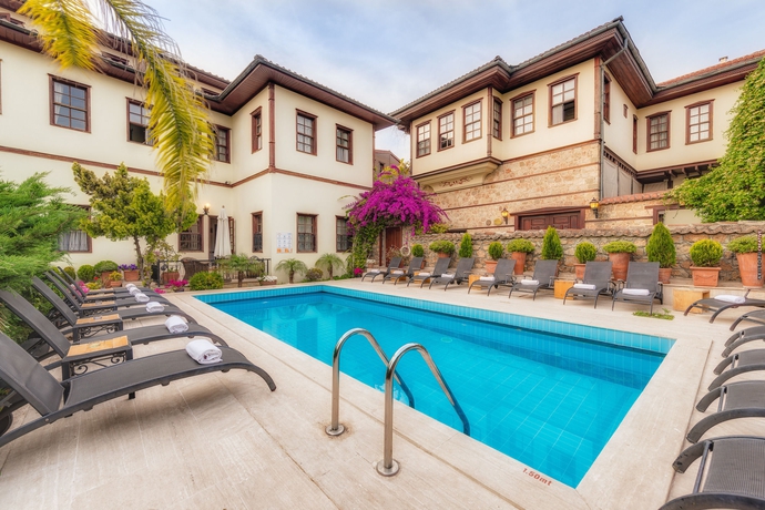 Imagen de la piscina del Boutique Tuvana Hotel - Special Class. Foto 12