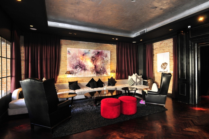 Imagen de los interiores del Boutique Ultra. Foto 13
