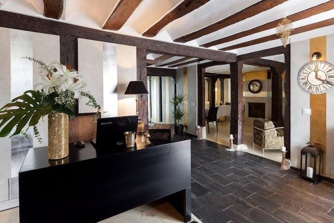 Imagen de los interiores del Boutique Valle de Oca. Foto 20