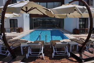 Imagen de la piscina del Boutique Veltur Turiya Hotel. Foto 7