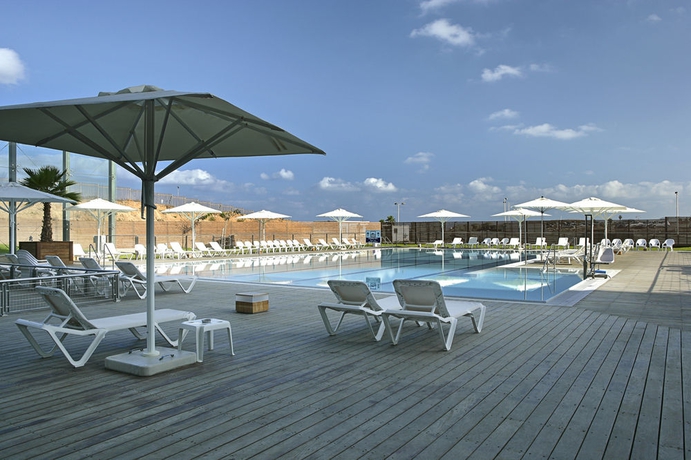 Imagen de la piscina del Boutique West All Suite Tel Aviv. Foto 10