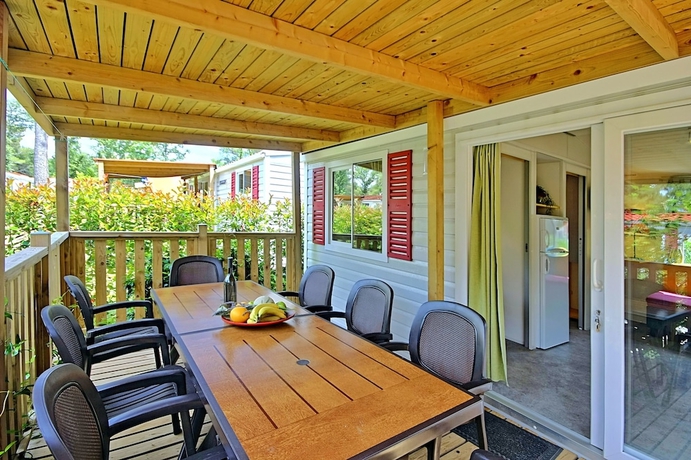 Imagen de los exteriores del Camping Adria Mobile Homes In Brioni. Foto 11