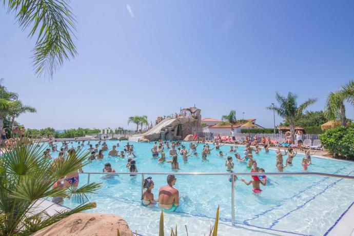 Imagen general del Camping Alannia Els Prats Resort. Foto 1
