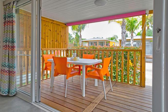 Imagen de la habitación del Camping Alannia Els Prats Resort. Foto 4