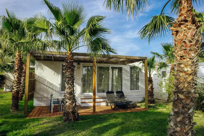Imagen de los exteriores del Camping Alannia Els Prats Resort. Foto 26
