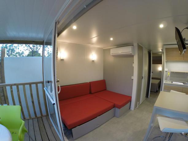 Imagen de la habitación del Camping Alannia Els Prats Resort. Foto 17