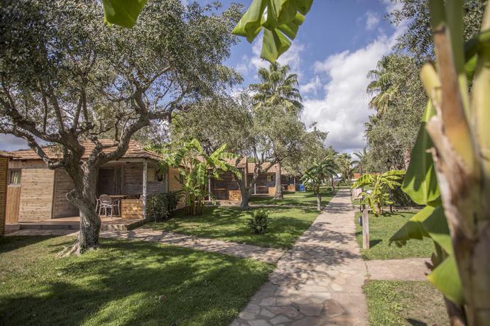 Imagen de los exteriores del Camping Alannia Els Prats Resort. Foto 21