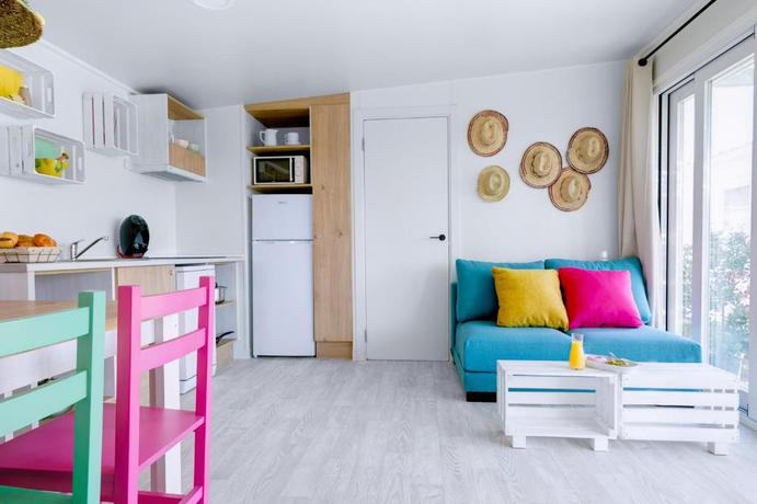 Imagen de la habitación del Camping Alannia Els Prats Resort. Foto 18