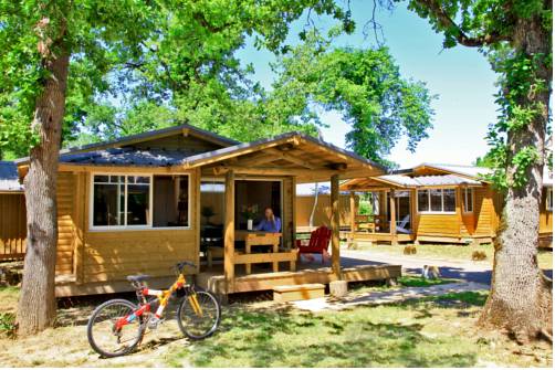 Imagen de la habitación del Camping Albirondack Lodge & Spa. Foto 12