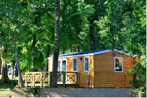 Imagen de la habitación del Camping Albirondack Lodge & Spa. Foto 14