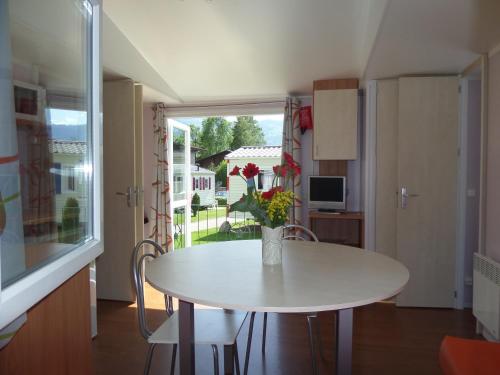 Imagen general del Camping Altogold Swiss Holidays At Manor Farm. Foto 1