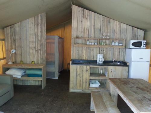 Imagen de la habitación del Camping Bellerive, Montfrin. Foto 7