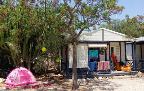 Imagen de los exteriores del Camping Bon Sol. Foto 9