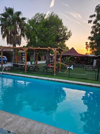 Imagen de la piscina del Camping Bungalows Park Albufera. Foto 13