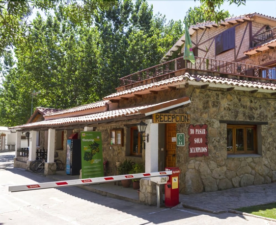 Imagen de los interiores del Camping Bungalows Rio Jerte. Foto 16