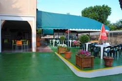 Imagen de los exteriores del Camping Bungalows Sol D´Or. Foto 5