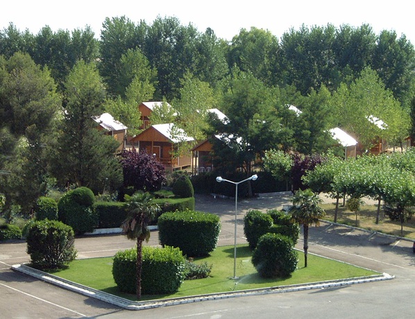 Imagen de los exteriores del Camping Bungalows y Mobil Homes Regio. Foto 18