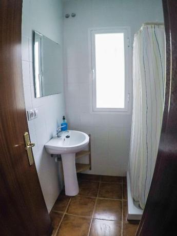 Imagen de la habitación del Camping CENTRO DE OCIO AL&Uacute;A Bungalows Camping Rafting Benamej&iacute;. Foto 9