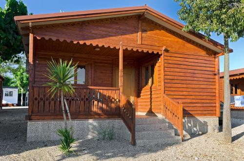 Imagen de la habitación del Camping Carlos III, La Carlota. Foto 2