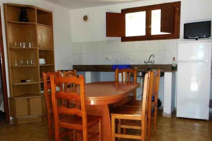 Imagen de los interiores del Camping Cases. Foto 8