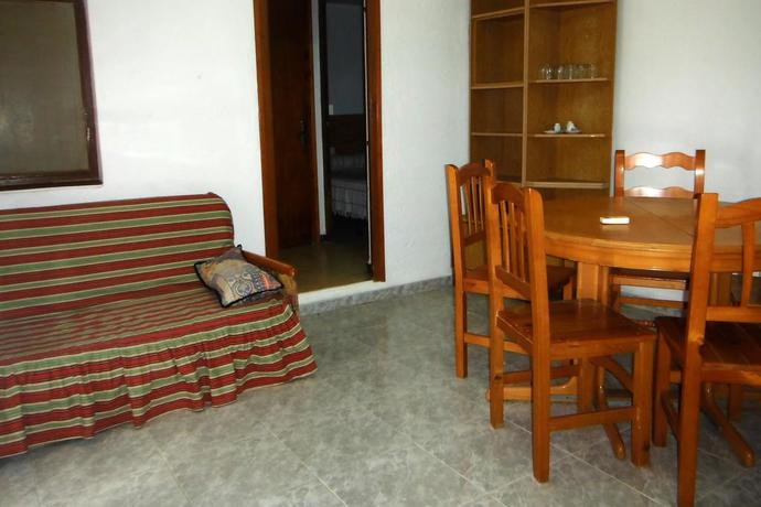 Imagen de los interiores del Camping Cases. Foto 9