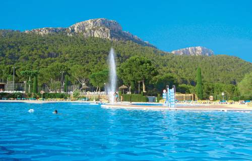 Imagen de los exteriores del Camping Castell Montgri II. Foto 3